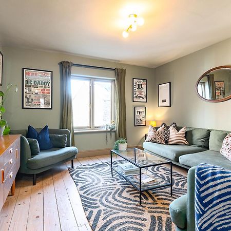 Stylish Seaside Home With King Beds And Parking Scarborough Buitenkant foto